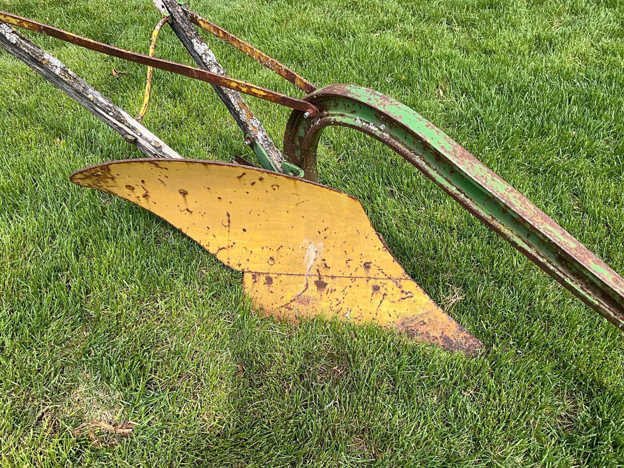 Horse drawn 1 bottom plow