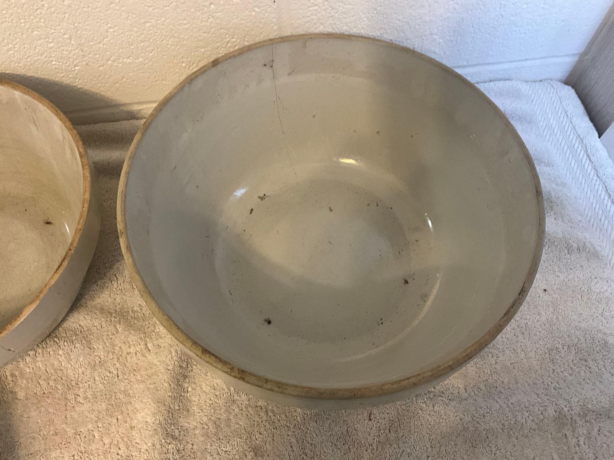 stoneware 3 gal. mixing bowl