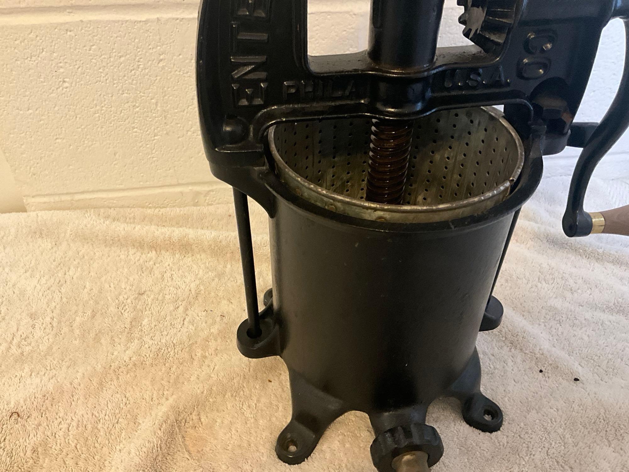 Enterprise 4 qt. lard press