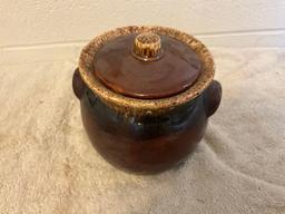 Western Stoneware 1980 seasons greeting butter crock & Hull bean pot