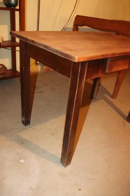 Wooden 1-Drawer Coffee Table