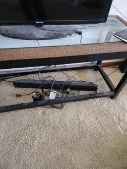 Samsung 40 in. Flat Screen TV & TV Table