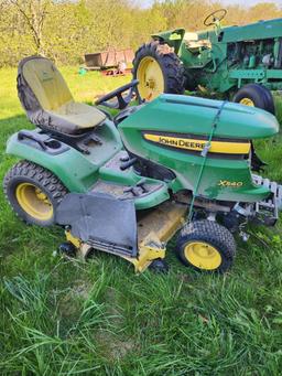 John Deere X540 Riding Lawn Mower