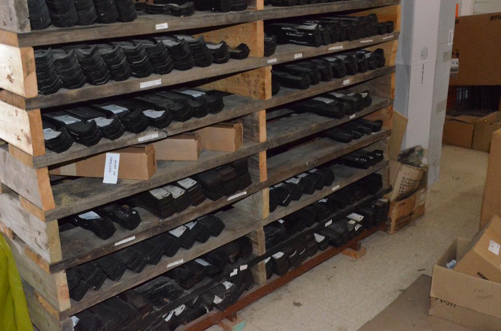 Huge Quantity of Lawn Mower Blades