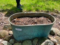 COPPER KETTLE USED AS FLOWER BED