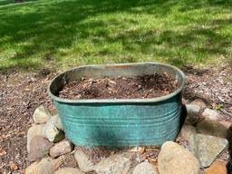 COPPER KETTLE USED AS FLOWER BED