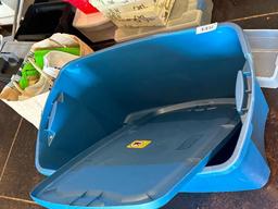 LARGE QUANTITY PLASTIC CONTAINERS AND TOTES