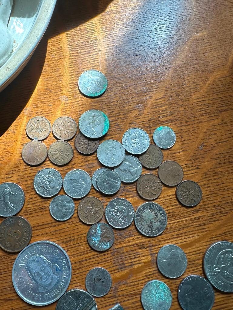 VARIOUS FOREIGN COINS AND MISC NOVELTY COINS