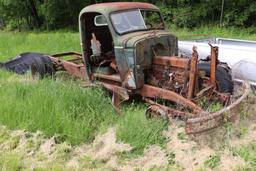 Vintage GMC Antique truck BEING SOLD FOR PARTS & PARTS ONLY