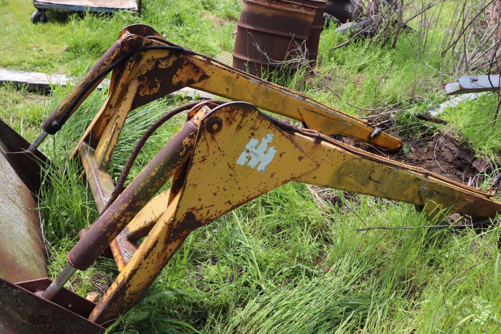 Vintage IH Tractor Loader