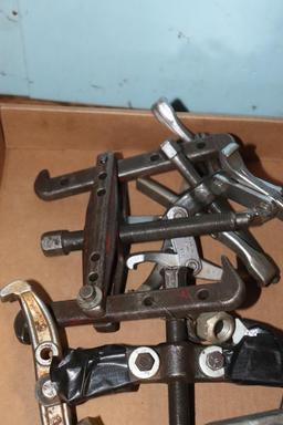 Large selection of pullers