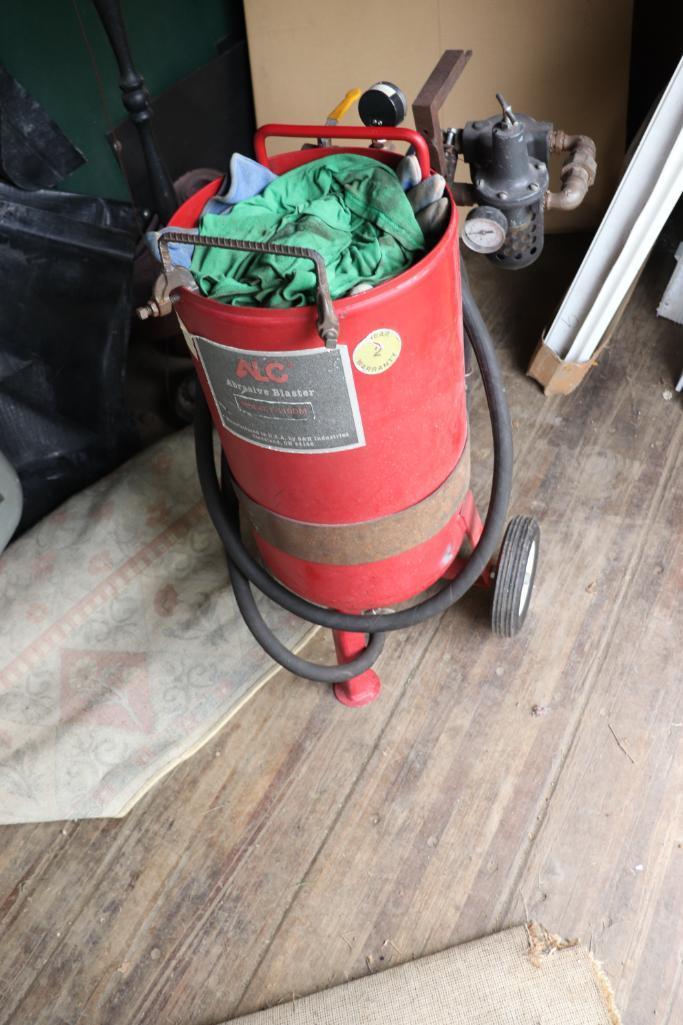ALC Model F-110DM Portable Sand Blaster