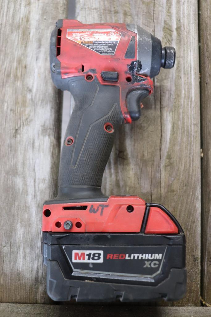 Milwaukee M18 Battery Impact Driver With Charger