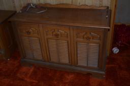 Monteerdi Vintage Record Player