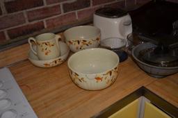 Contents of Corner of Kitchen Counter to include Jewel tea