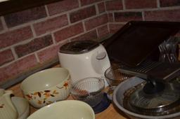 Contents of Corner of Kitchen Counter to include Jewel tea