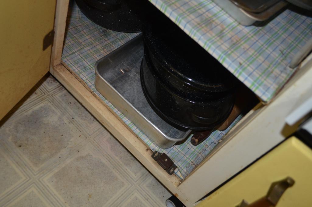 Contents of Corner of Kitchen Counter to include Jewel tea