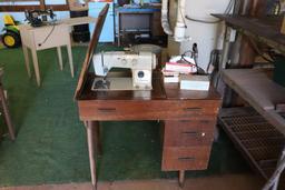 SIGNATURE SEWING MACHINE WITH STAND