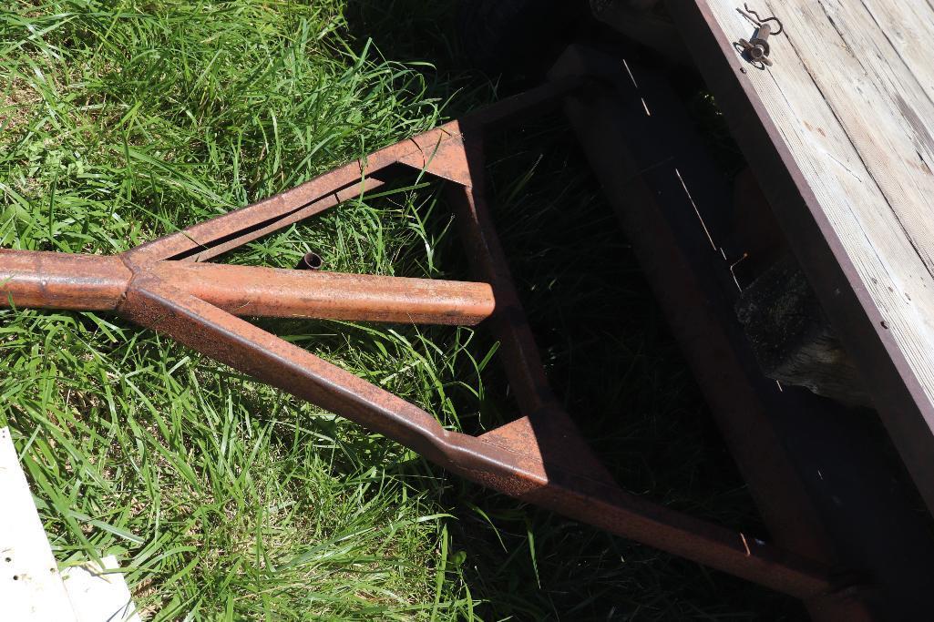 91 in. BY 13.5 ft. HAYRACK