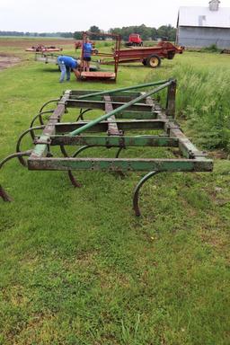 12FT 3 POINT JOHN DEERE 100 CULTIVATOR