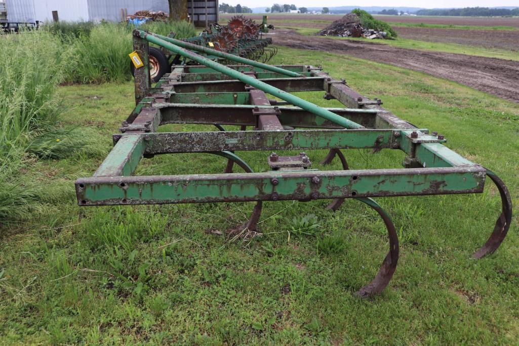 12FT 3 POINT JOHN DEERE 100 CULTIVATOR