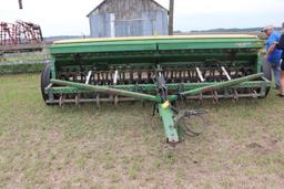 JOHN DEERE 8300 DRILL