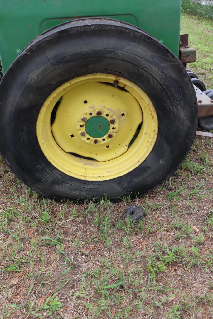 JOHN DEERE 8300 DRILL