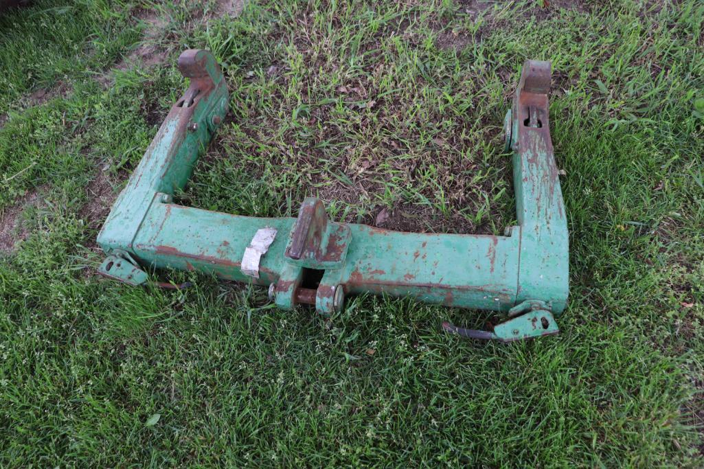 JOHN DEERE CATEGORY 3 QUICK HITCH