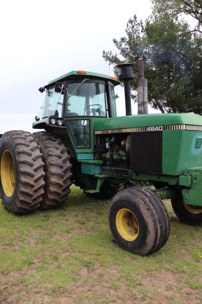 JOHN DEERE 4640