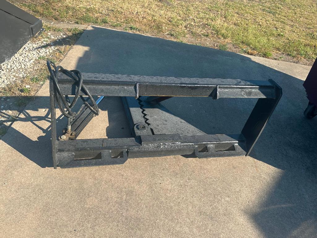 SKID STEER HYDRAULIC TREE PULLER