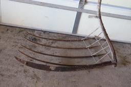 ANTIQUE WOOD WHEAT GRAIN CRADLE AND SCYTHE FARM TOOL