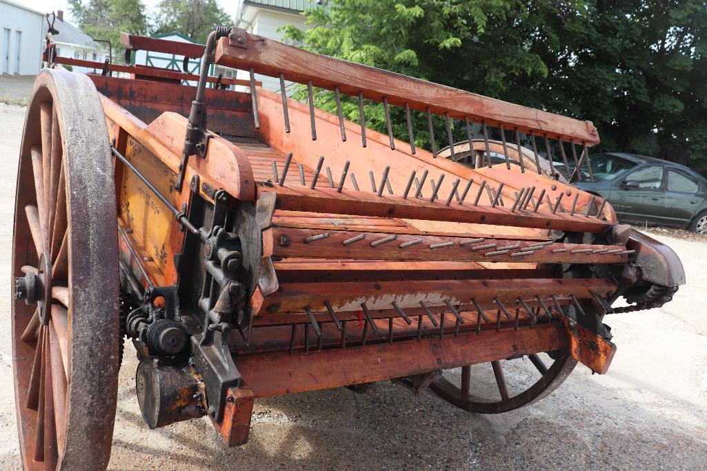 VERY EARLY 1900S KEMP AND BURPEE SUCCESS NO. 3 WOODEN MANURE SPREADER