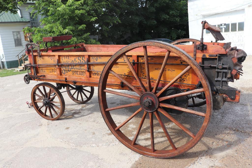 VERY EARLY 1900S KEMP AND BURPEE SUCCESS NO. 3 WOODEN MANURE SPREADER