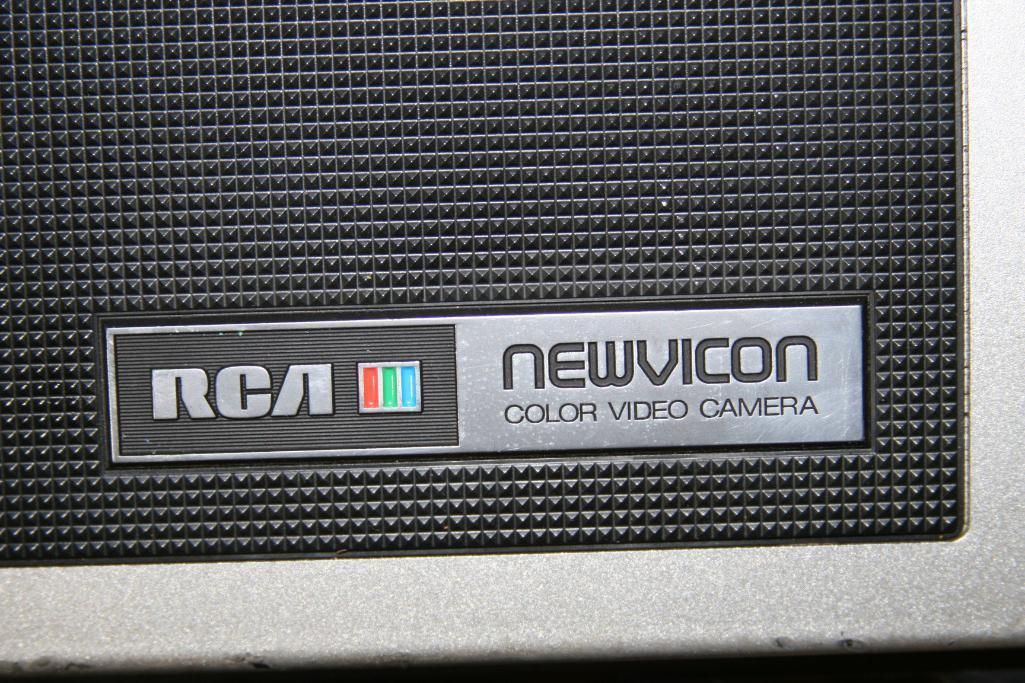 RCA Newvicon Color Video Camera Model CC011 with Bag and Lens Untested