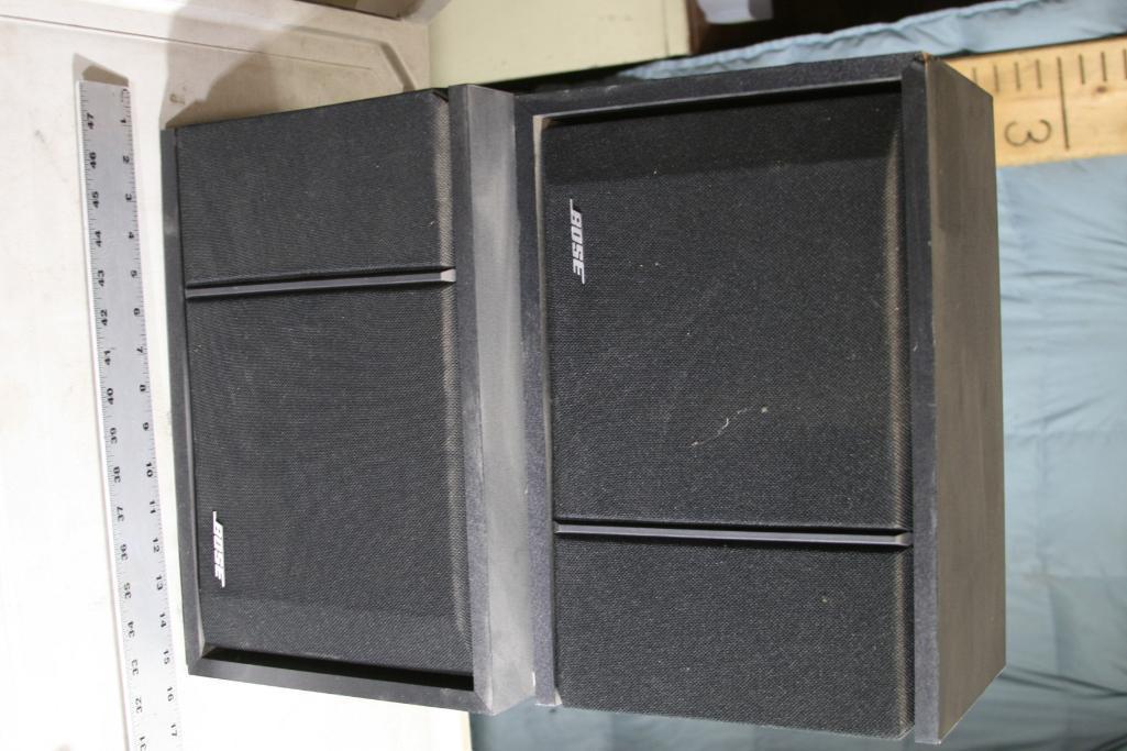 Pair of Bose Speakers 10" tall 15" wide