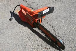 Remington 12" Electric Chainsaw Model LNT-2 Powers on