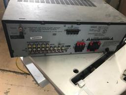 AIWA stereo AV receiver AV-D57 powers on