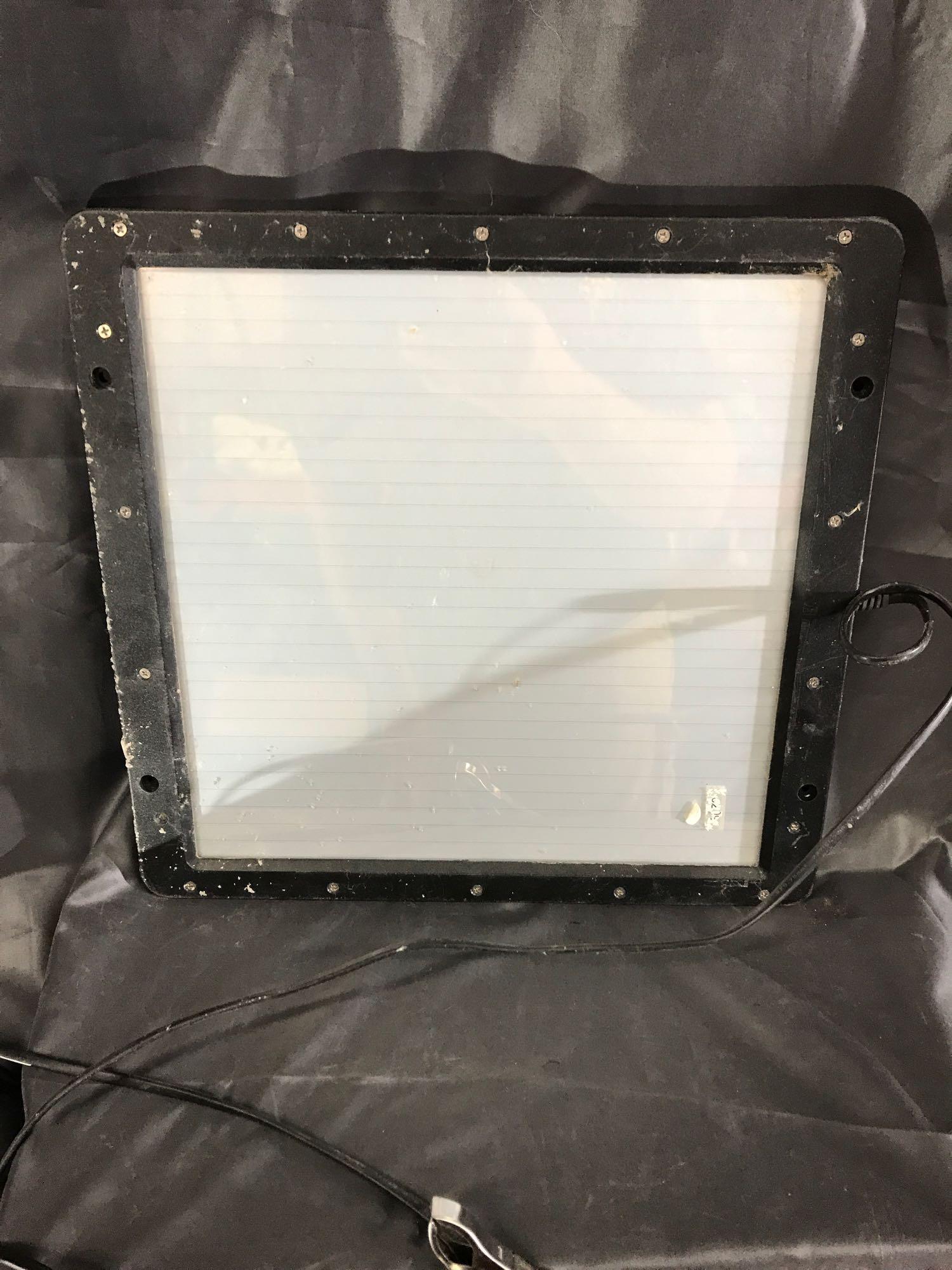 Solar Panel Charger With Wire Connectors