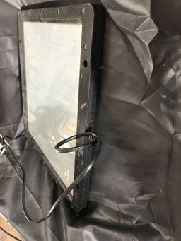 Solar Panel Charger With Wire Connectors