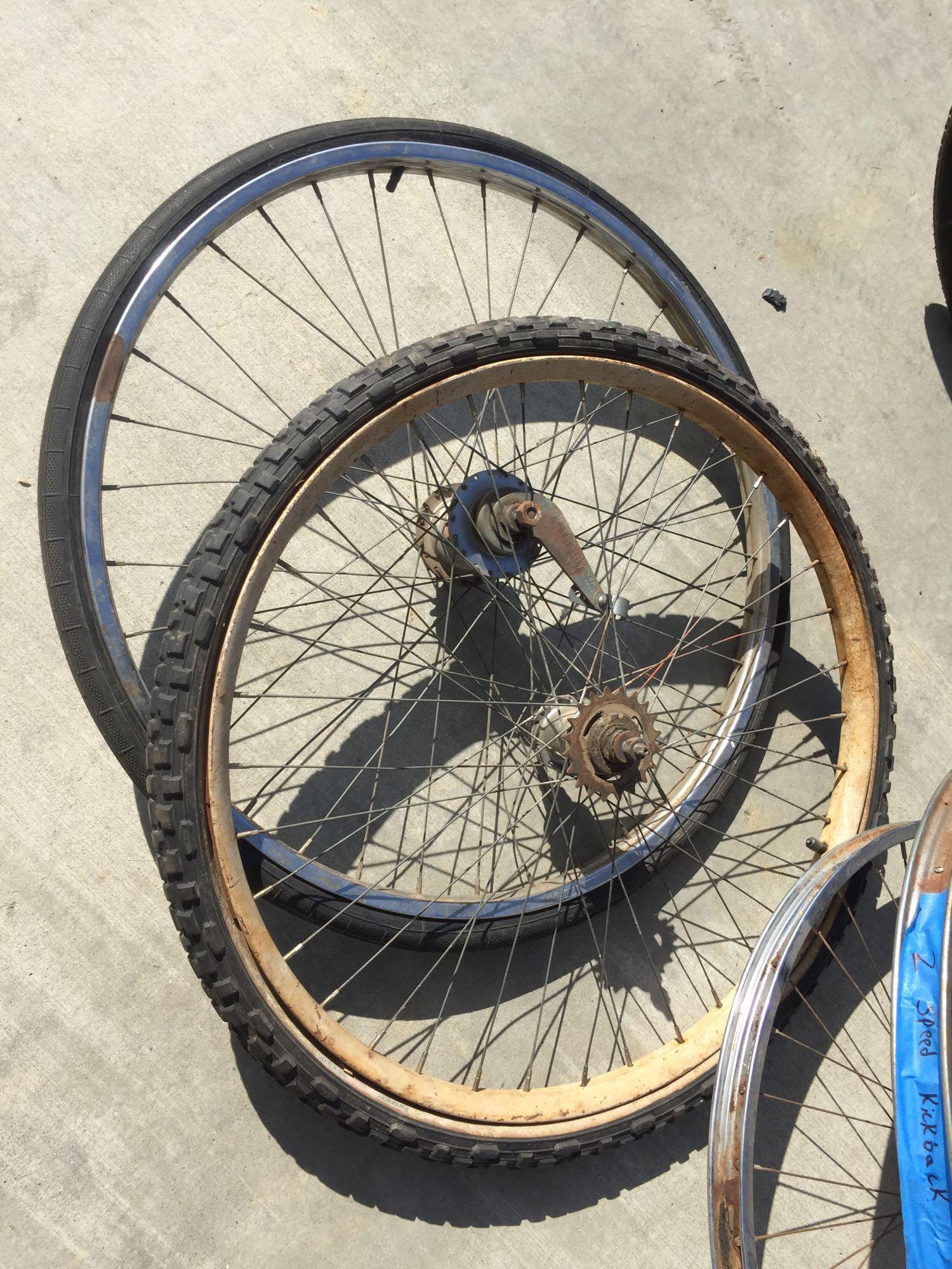 2 Vintage Bicycles 42/41in Wheelbase 4 Wheels Old wooden bike seat