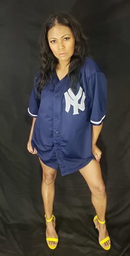 Aaron Hicks Yankees Signed Jersey COA
