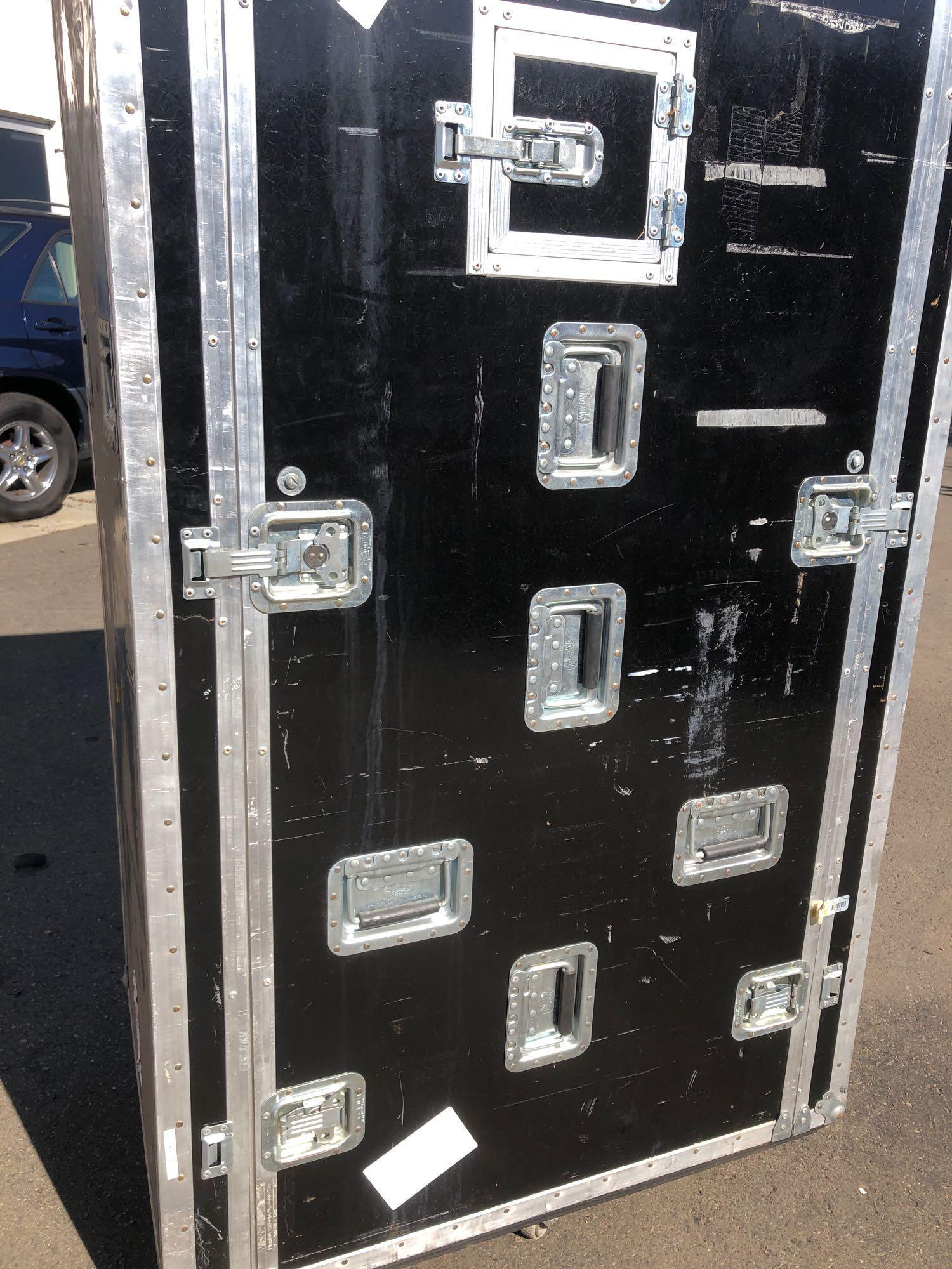 Calzone Case Co. Rolling Music Stage Equipment Case