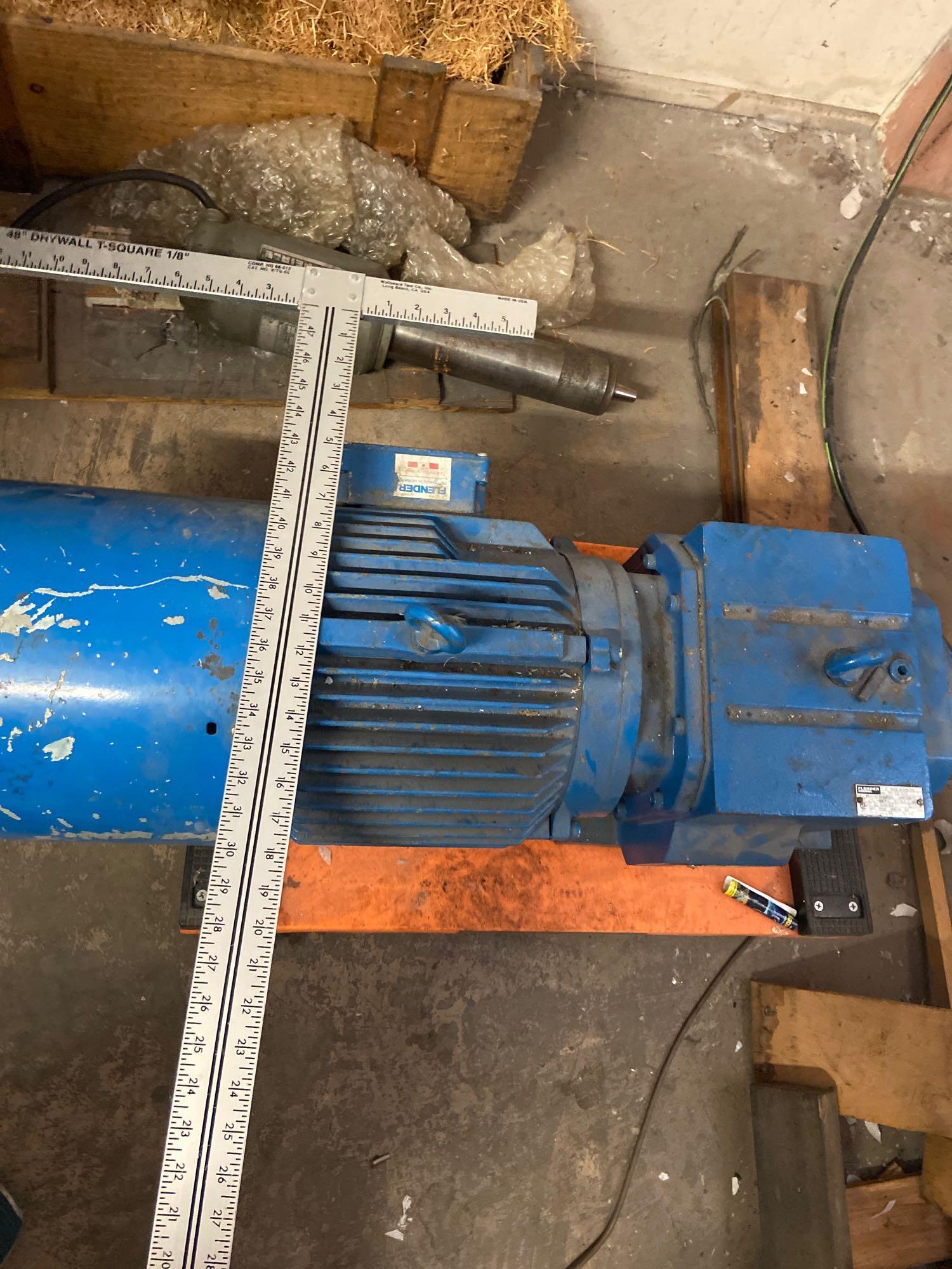 Flender Himmel motor 33in long 3ph 481-102-670 rm2