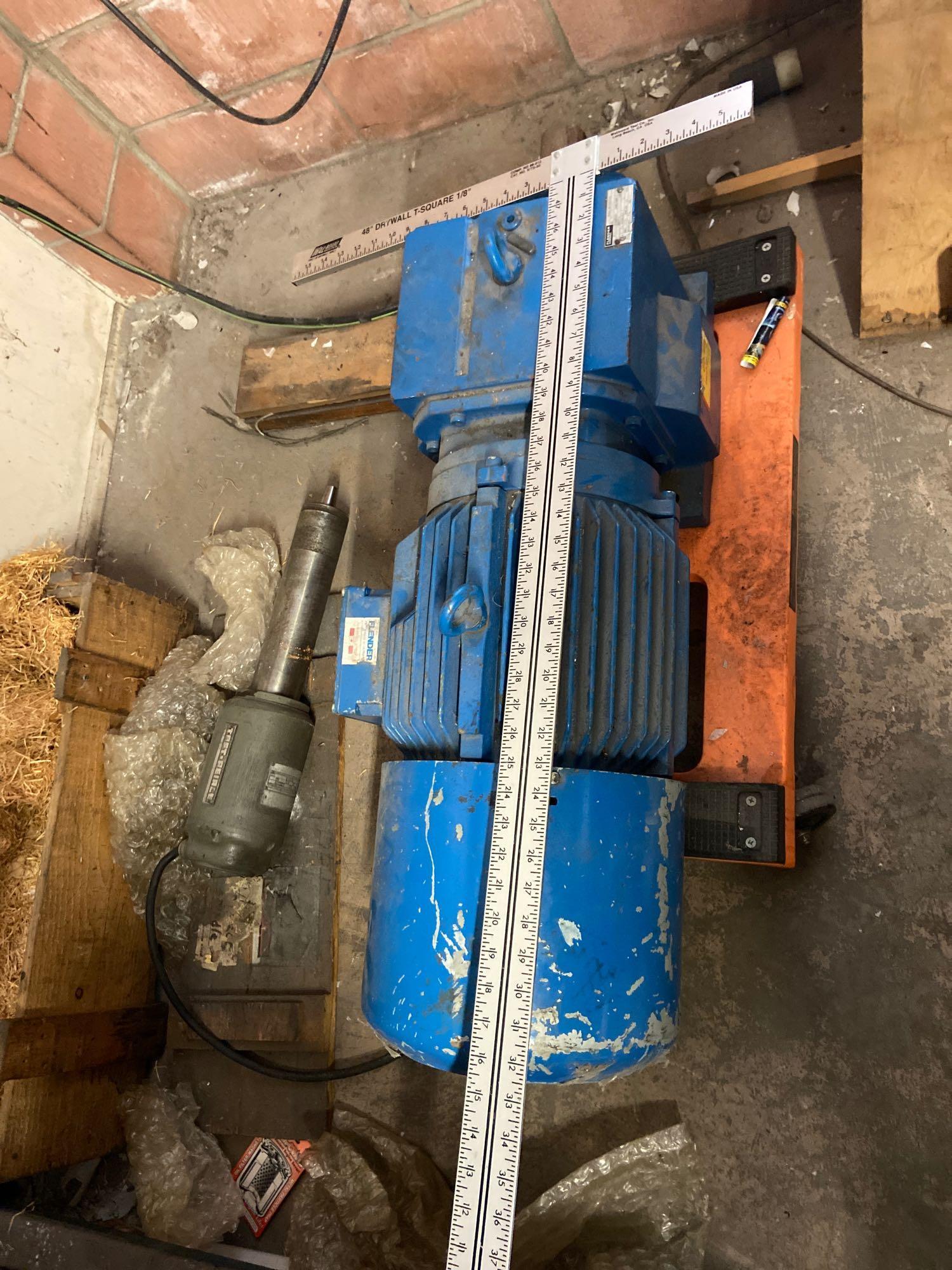 Flender Himmel motor 33in long 3ph 481-102-670 rm2