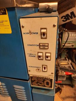 Branson 250-R-S Refrigerated Vapor Degreaser rm2