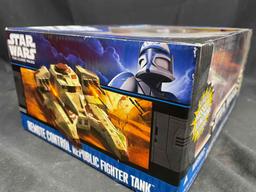 Star Wars The Clone Wars Remote Control Republic Fighter Tank Hasbro 2011