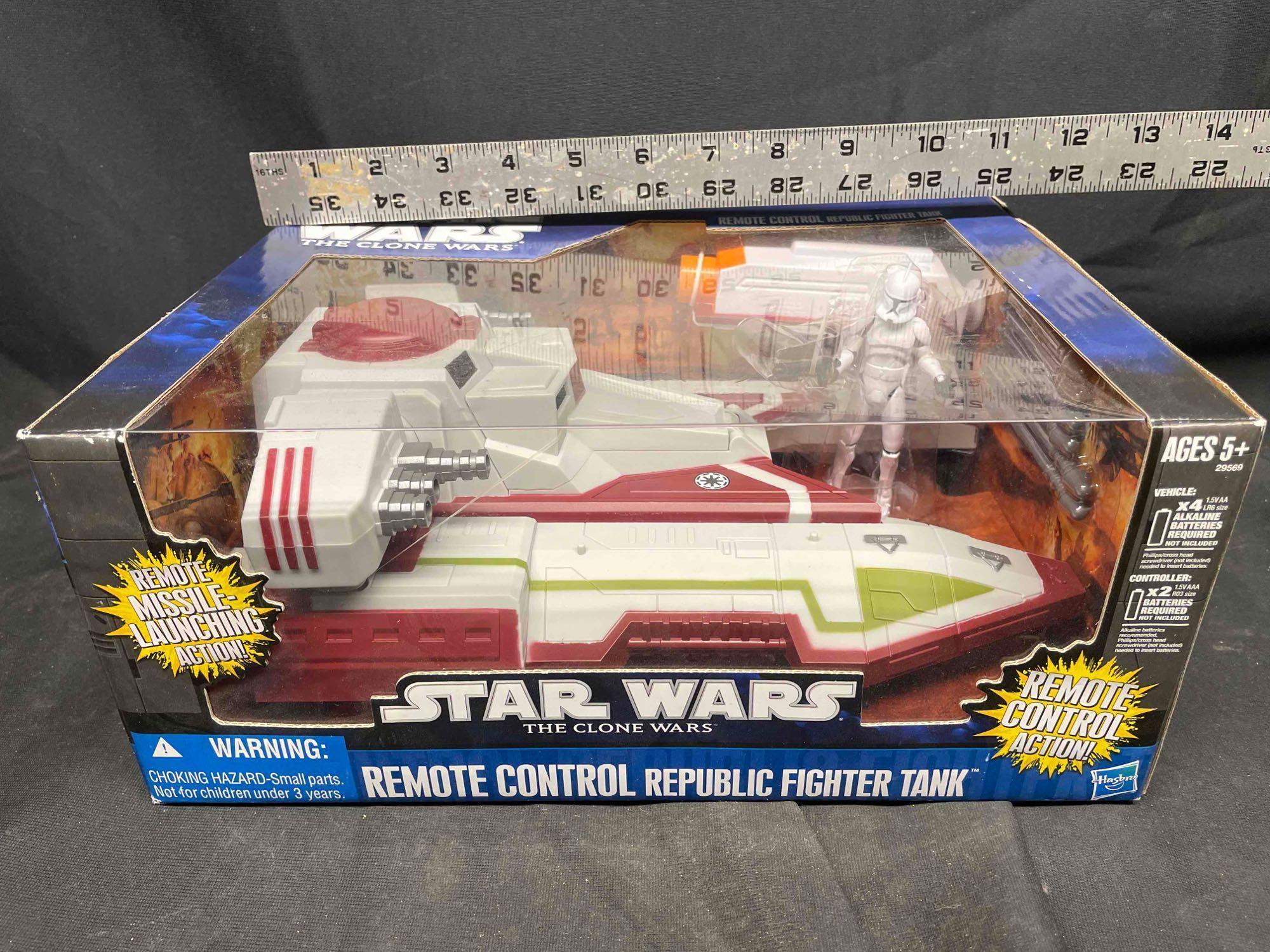 Star Wars The Clone Wars Remote Control Republic Fighter Tank Hasbro 2011