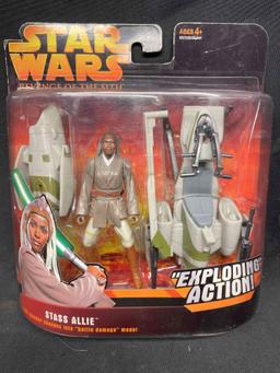 Revenge of the Sith 3 3/4 Inch Deluxe Action Figures. Stass Allie, Darth Vader and General Grievous