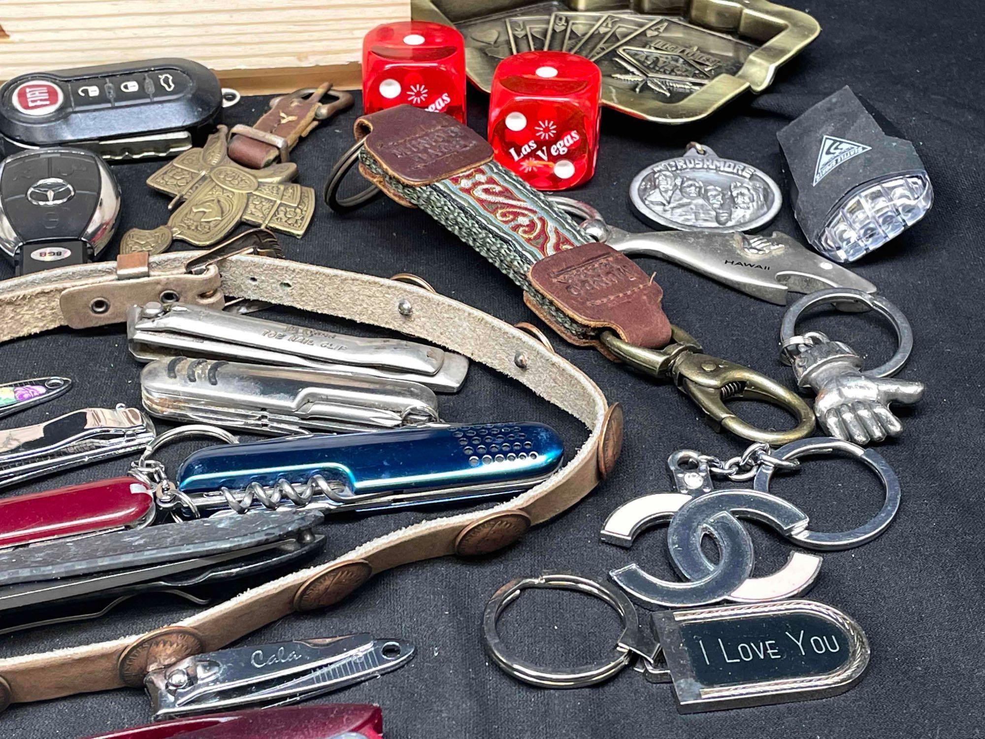Mixed Goods Lot. Pocket Knives, Keychains, Key FOBS, more