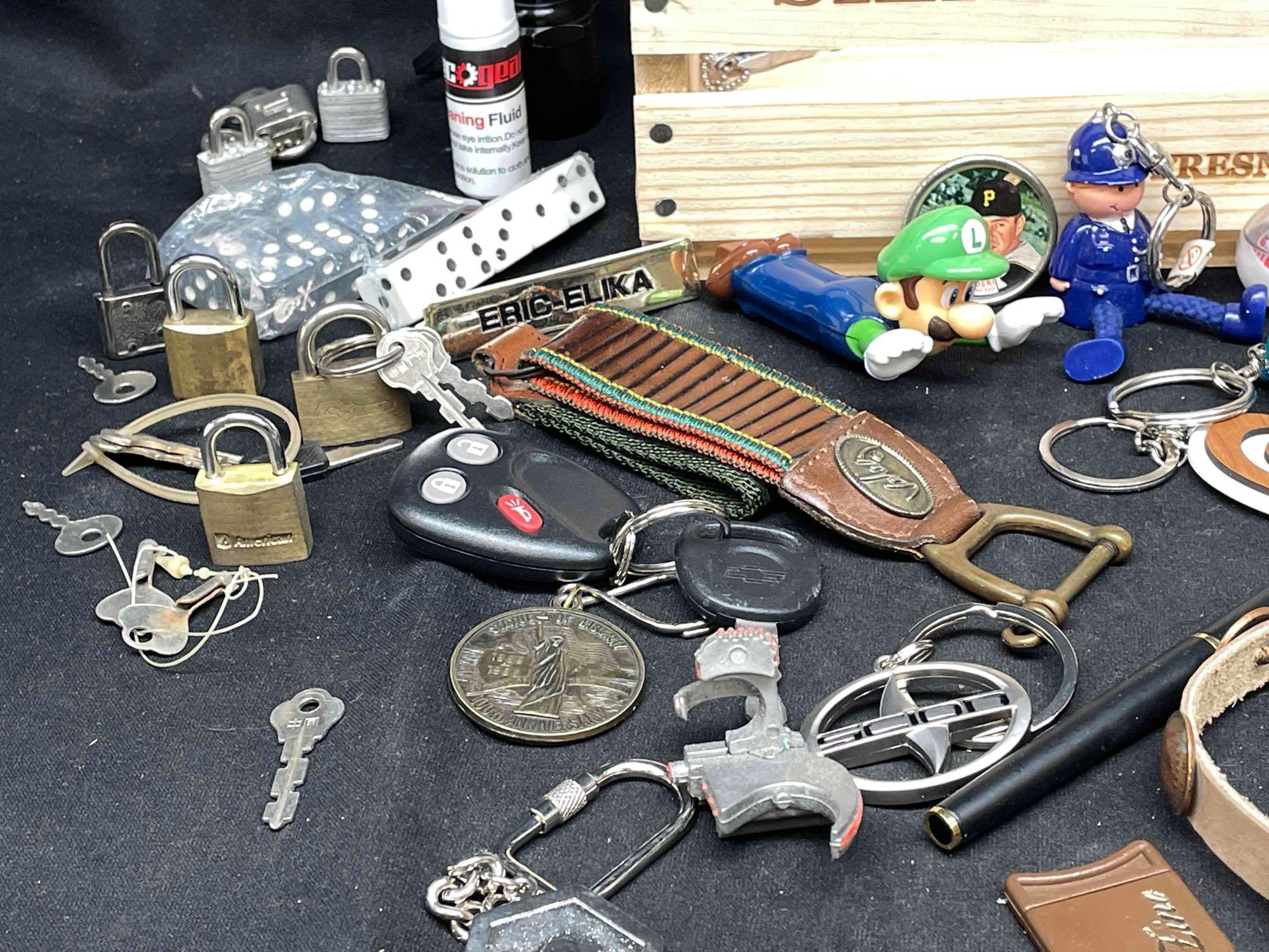 Mixed Goods Lot. Pocket Knives, Keychains, Key FOBS, more